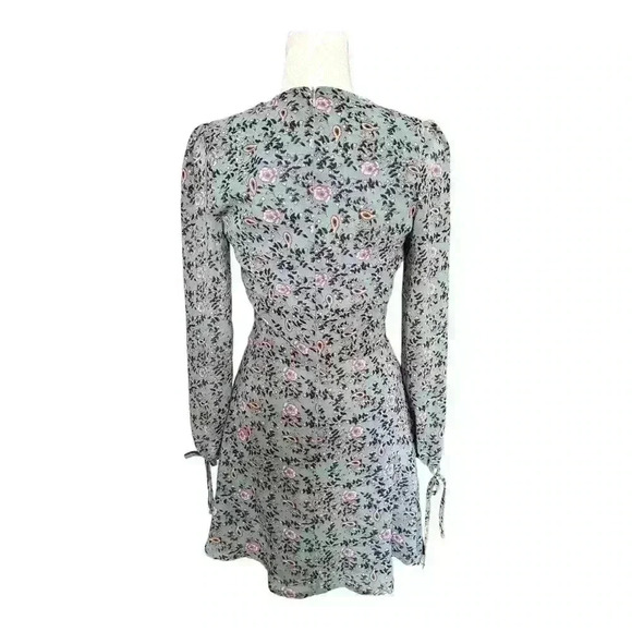 Showpo. NWT Glorious Day Dress in Blue Floral Mini Dress Size 4 - Picture 5 of 8